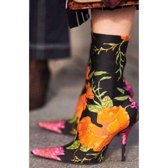 ✖️SOLD✖️ Auth BALENCIAGA floral knife boots - Picture 12 of 13